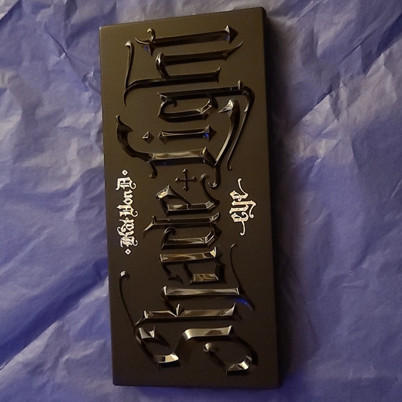 Kat Von D Palette - Picture 5 of 8